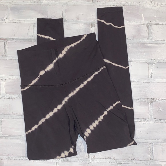 aerie Pants - Aerie gray white striped tie dye leggings